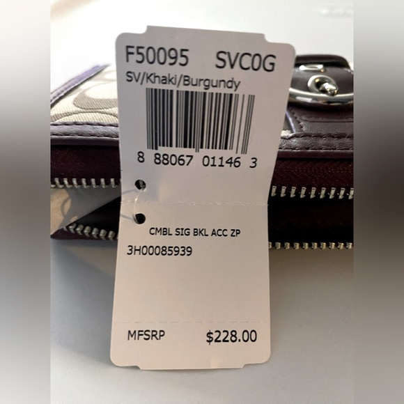 NWT Coach Campbell Sig Buckle Accordion Zip Wallet SL/Khaki/Burgundy F50095 - Picture 7 of 9